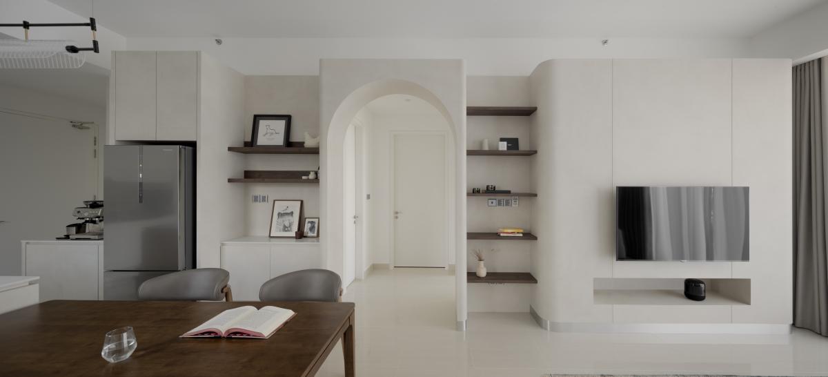 Seamless Serenity, Transitional